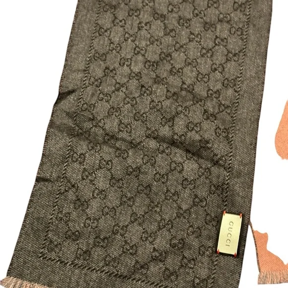 Gucci Men's Scarf in Rich Brown and Vibrant Orange, NWT - Picture 7 of 16